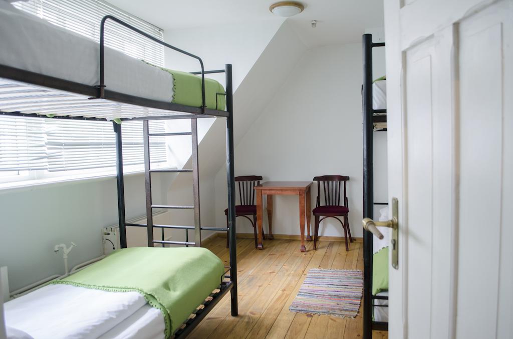 Red Nose Hostel With Self-Check In Riga Exterior foto