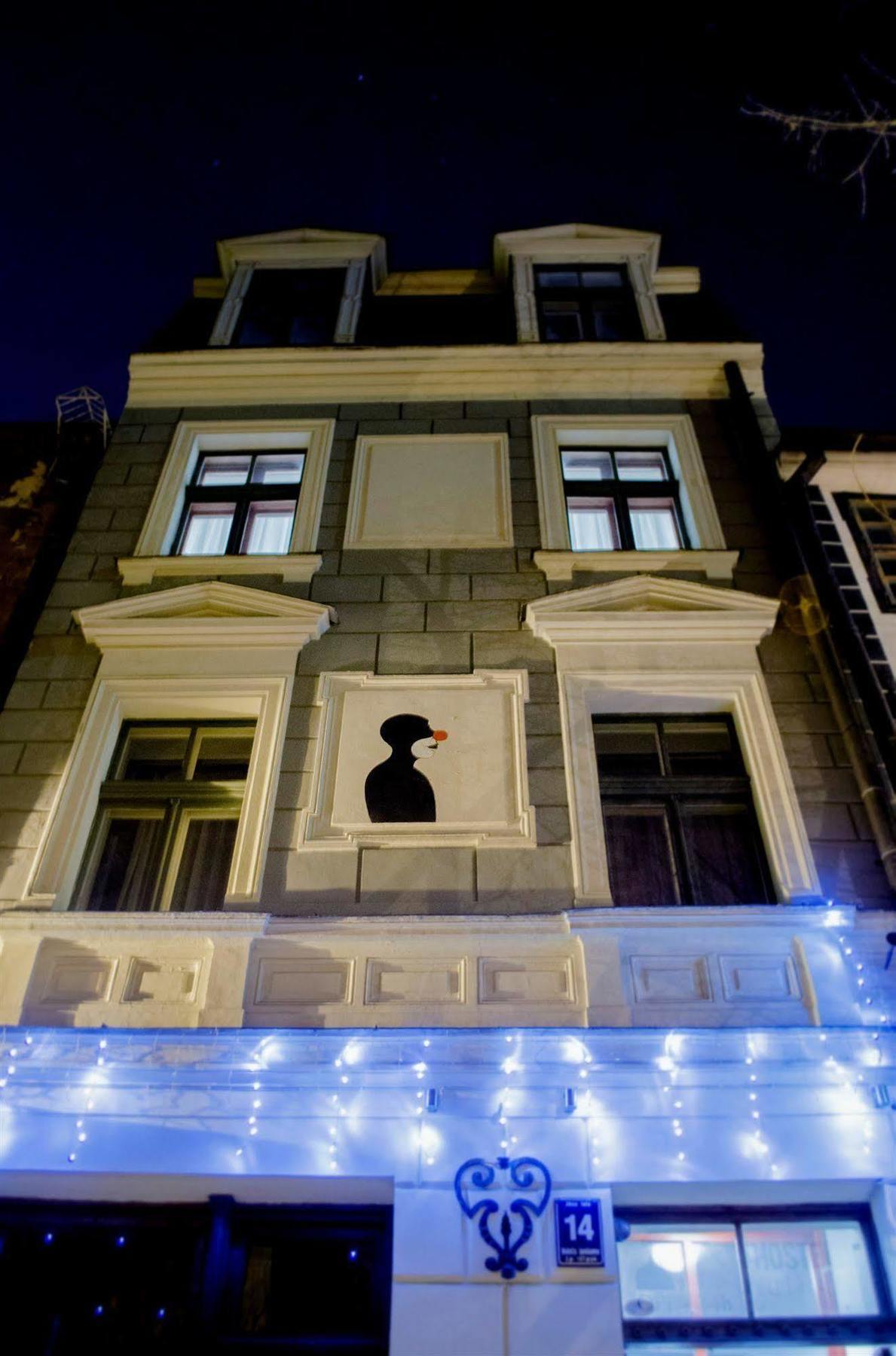 Red Nose Hostel With Self-Check In Riga Exterior foto